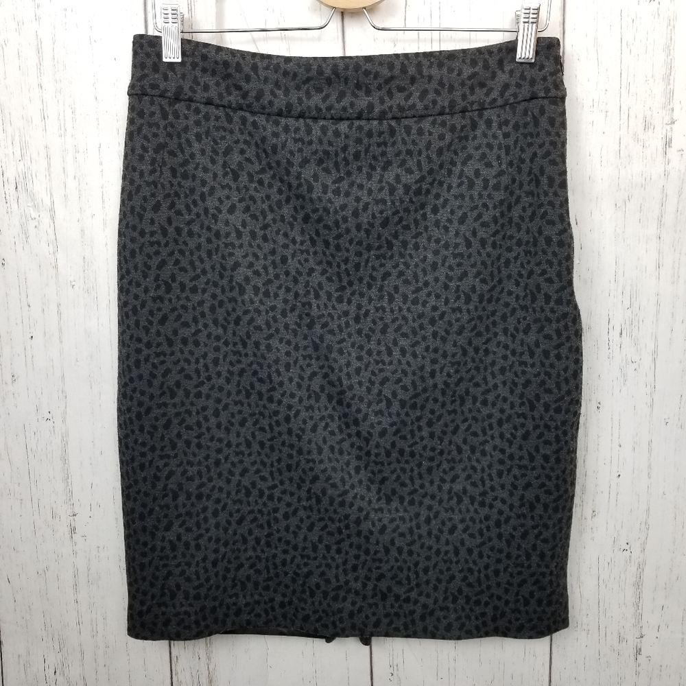 Tahari animal print pencil skirt 12